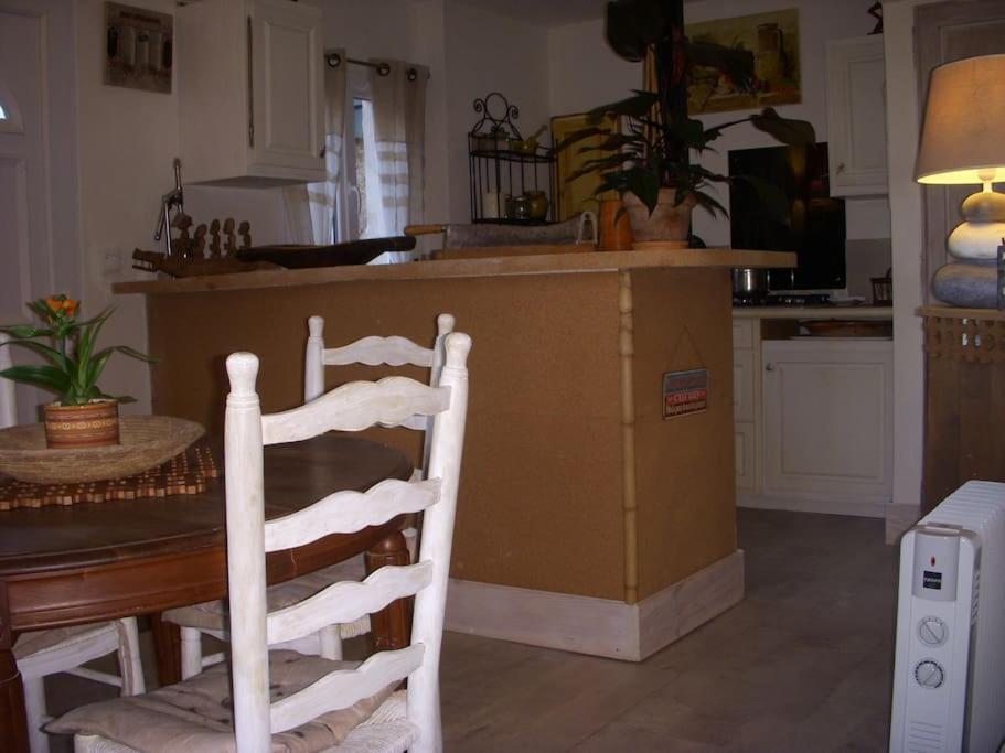 Villa Un Havre De Paix Aigues-Vives  Esterno foto